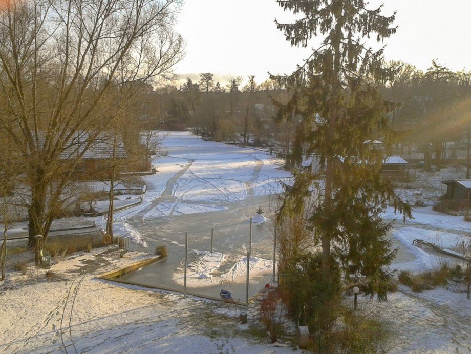 Ausblick im Winter Dachgeschosswohnung Berlin