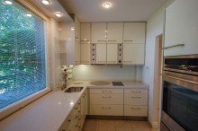 K�che Gro�z�gige, helle Wohnung im Grunewald mit eigener Garage!