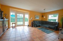 Wohnzimmer Komfortabler Bungalow in Feldrandlage!