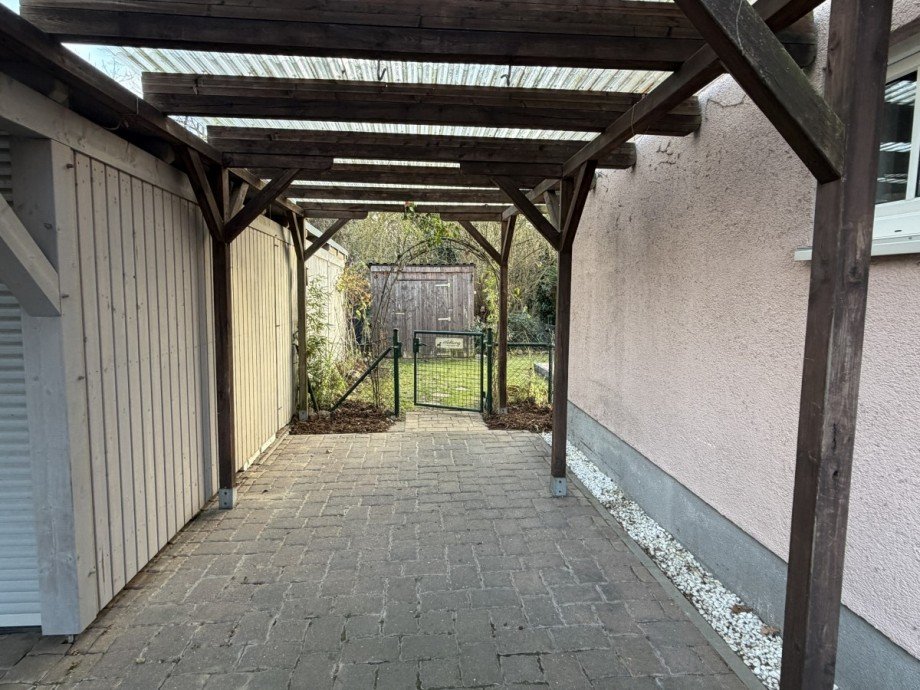 Carport Doppelhaush�lfte Woltersdorf