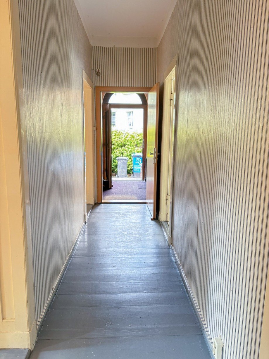 EG Flur Blick in den Hausflur Einfamilienhaus Berlin