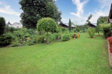 Garten Vermietet - Helle Maisonette-Wohnung im Zweifamilienhaus in Kaulsdorf!
