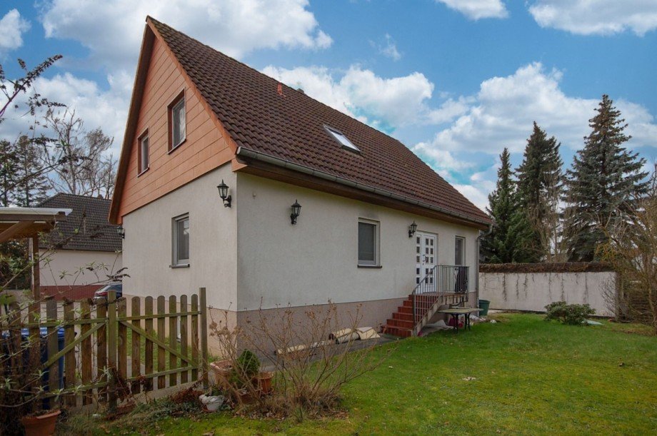 Hausansicht Eingang Etagenwohnung Berlin