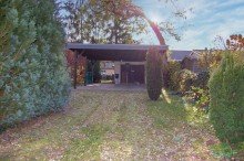 Carport Ebenerdiges Wohnhaus auf gro�z�gigem Grundst�ck!