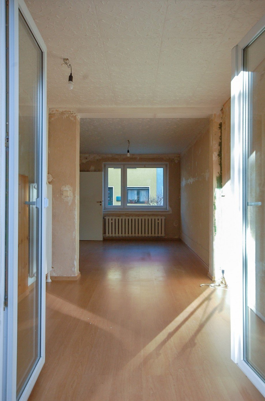 Blick ins Wohnzimmer vom Garten Reihenmittelhaus Berlin