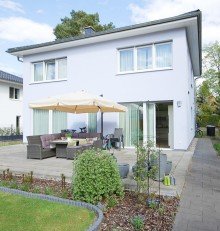 Terrasse Moderne Stadtvilla mit sechs Zimmern in Rahnsdorf!