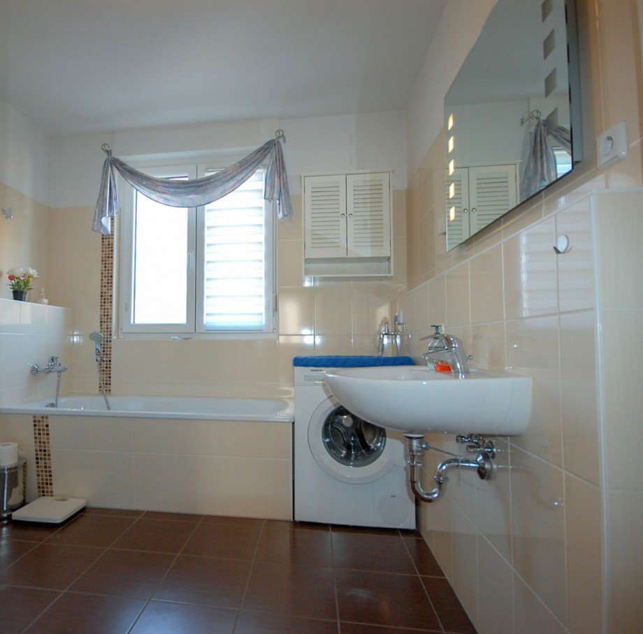 Wannenbad Doppelhaush�lfte Berlin