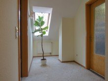 Flur Dachgeschoss Familienhaus in Ruhiglage!