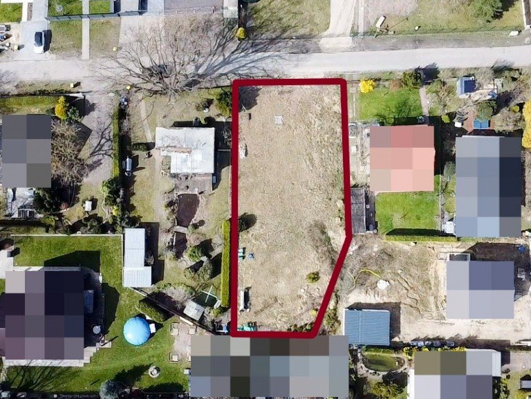 Blick von oben Berlin - Kaulsdorf Grundst�ck Ihr Wohntraum in Kaulsdorf: Viel Platz f�r Visionen auf gro�z�gigem Grundst�ck!