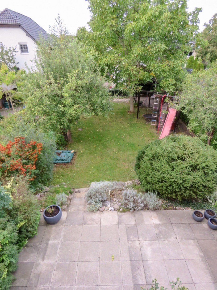 DG Blick in den Garten 1 Einfamilienhaus Berlin