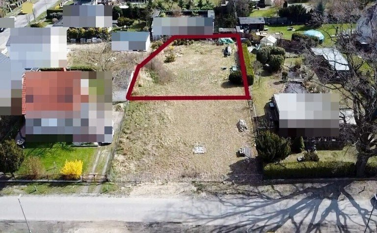 Stra�enansicht Berlin - Kaulsdorf Wohngrundst�ck Ihr Wohntraum in Kaulsdorf: Platz f�r Visionen!