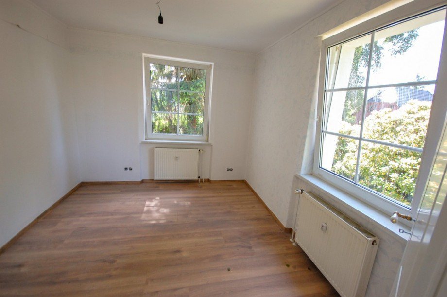 Zimmer OG hinter K�che Haus Sch�neiche