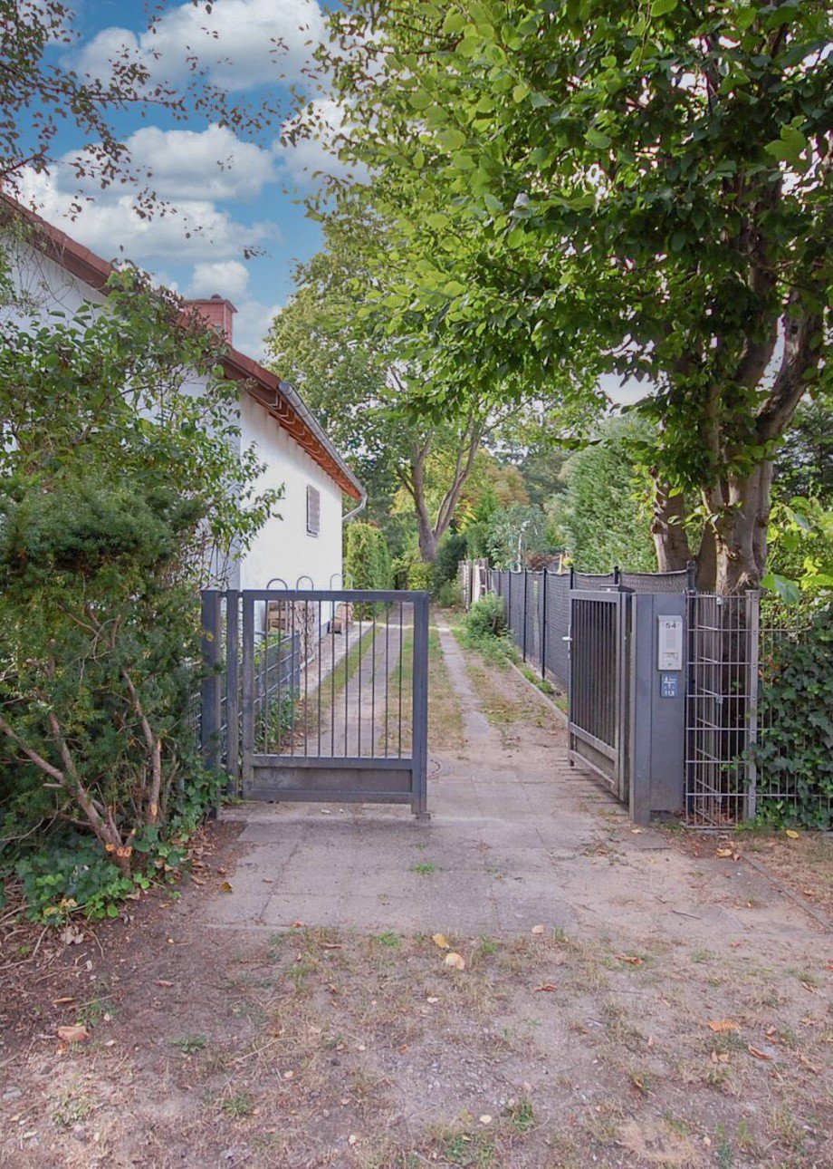 Eingang zum Grundst�ck Einfamilienhaus Berlin