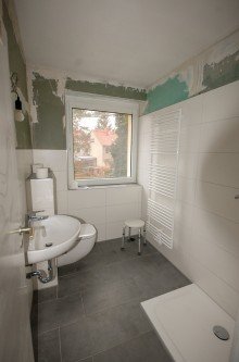 Bad W�rmeged�mmtes Reihenhaus mit neuem Bad in der GAGFAH-Siedlung!