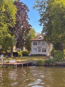 Blick vom Wasser Verkauft: Herrschaftliche Villa auf Wassergrundst�ck in Schm�ckwitz!