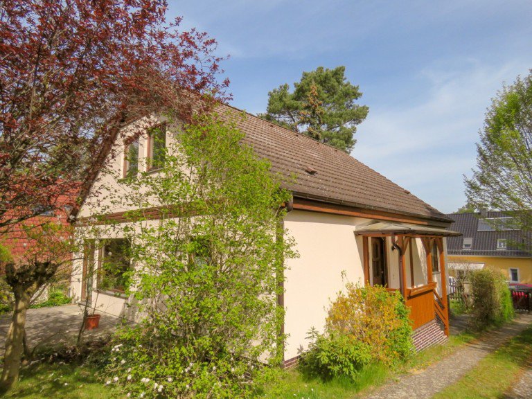 Hausansicht Berlin - Treptow-K�penick Einfamilienhaus Familienhaus in Ruhiglage!