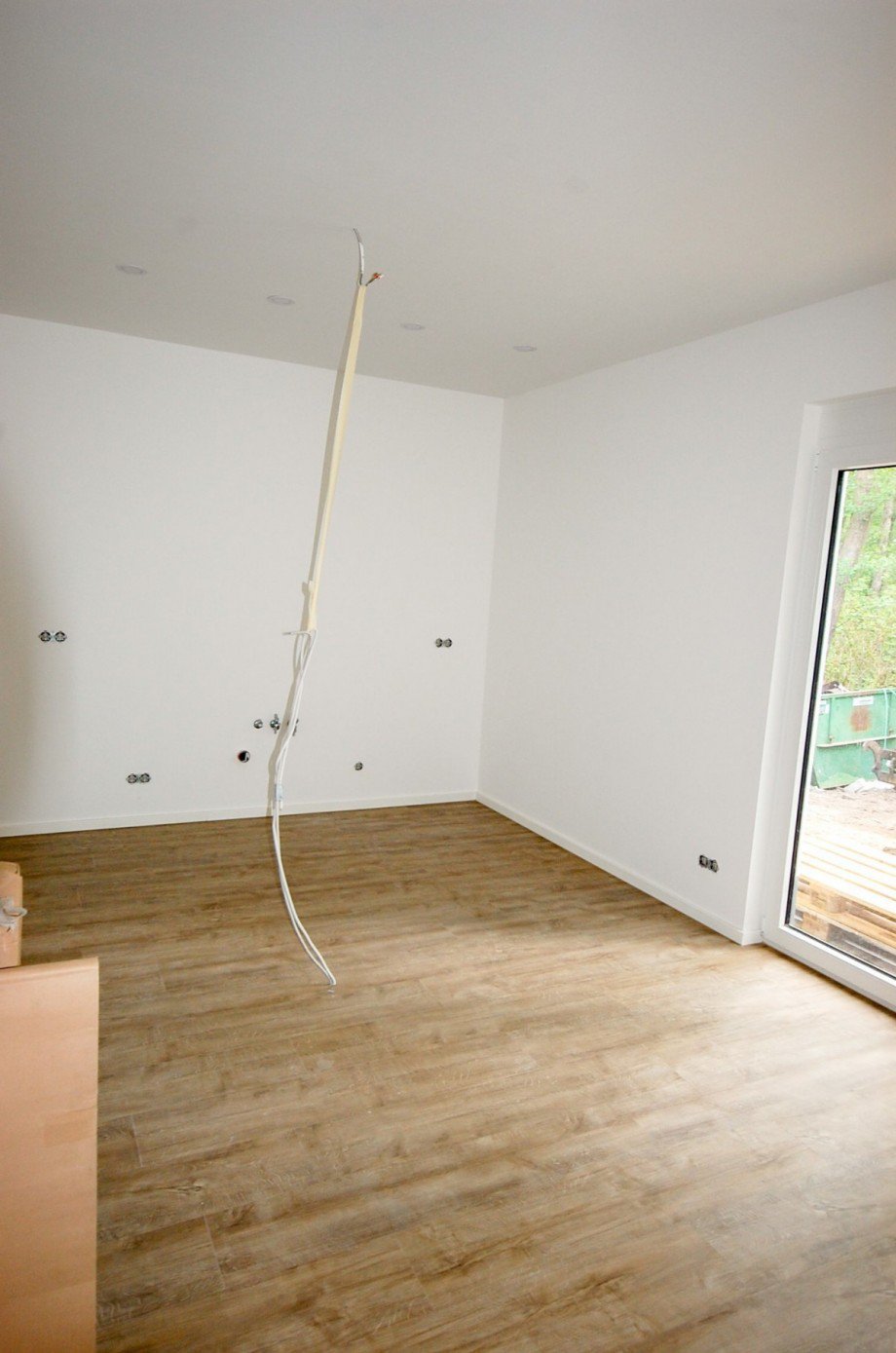 Wohnzimmer Blick zur K�che Wohnung Berlin
