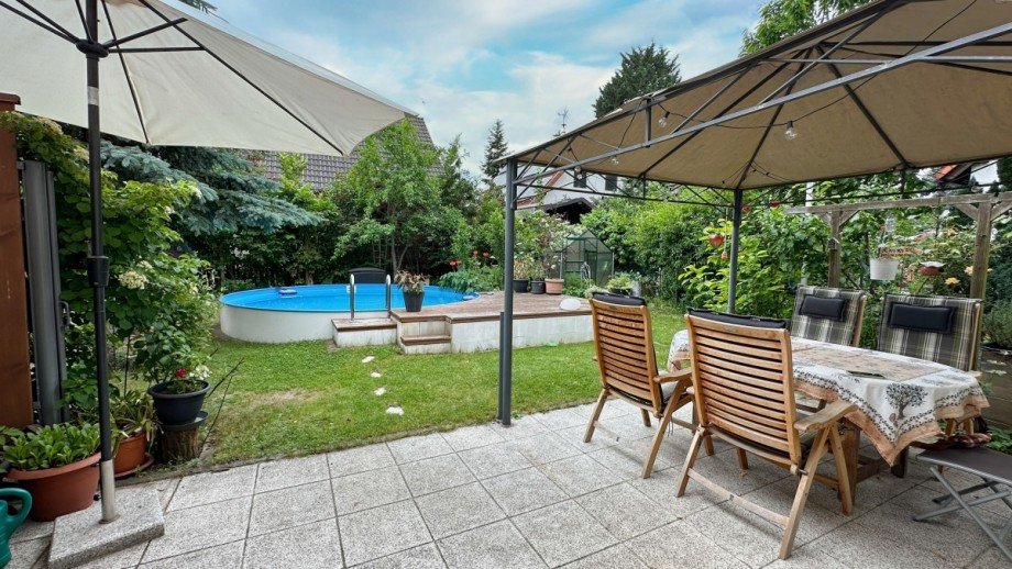 Terrasse und Pool Einfamilienhaus Berlin