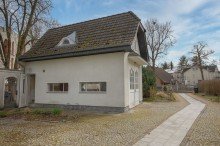 Garage Verkauft: Herrschaftliche Villa auf Wassergrundst�ck in Schm�ckwitz!