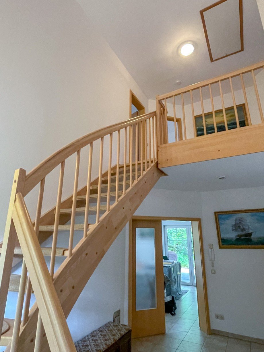 Diele Blick zur Galerie Einfamilienhaus Sch�neiche