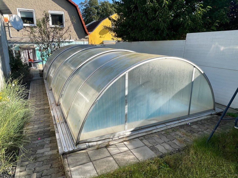 Au�enansicht Pool Einfamilienhaus Gosen-Neu Zittau