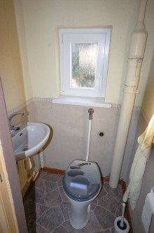 DG G�ste-WC Solide Basis f�r Ausbauprojekt!