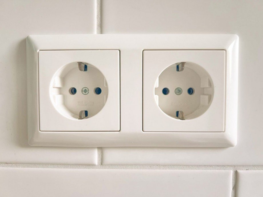 Wohnung OG Steckdose Mehrfamilienhaus Berlin
