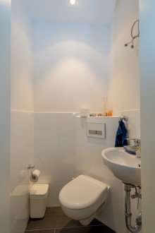 G�ste-WC Wohnen in den Feilnerh�fen, parken auf dem eigenen Tiefgaragen-Stellplatz!