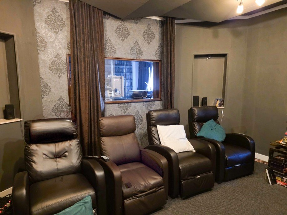 Kino im Souterrain Einfamilienhaus Berlin