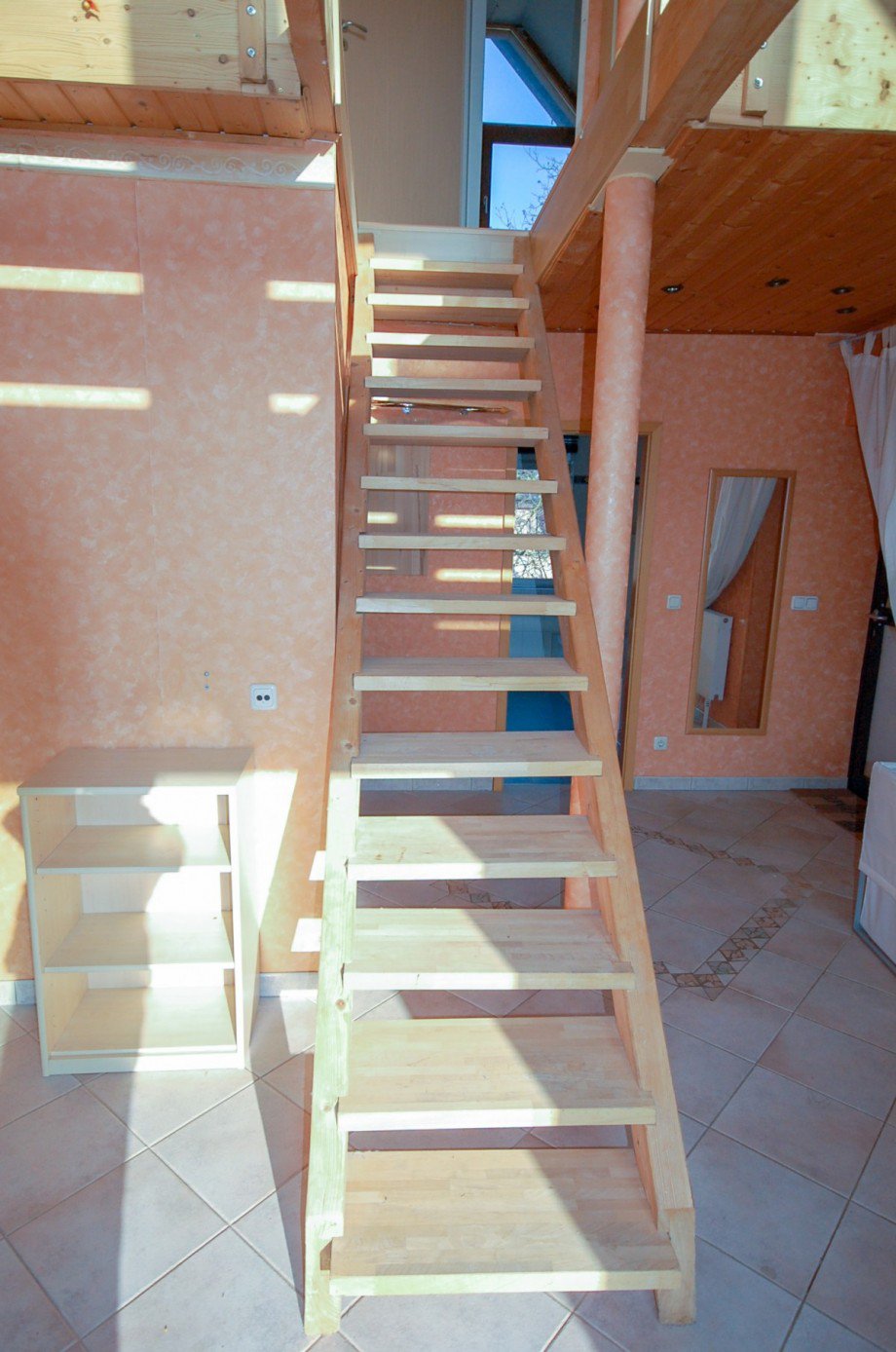 Treppe zur Galerie Dachgeschosswohnung Woltersdorf