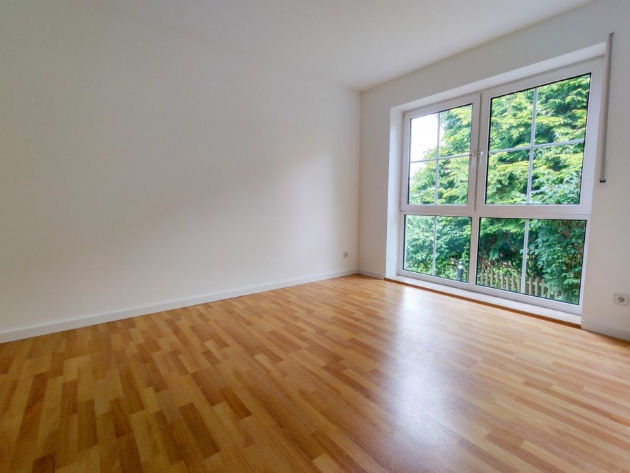 Schafzimmer Etagenwohnung Sch�neiche bei Berlin
