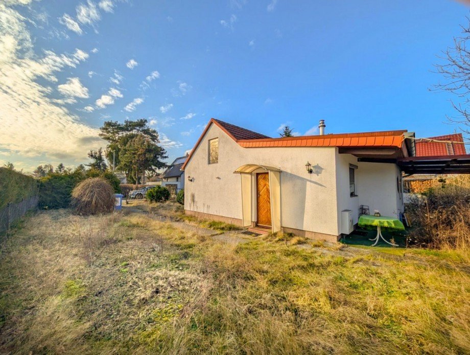 H�uschen und Grundst�ck Wohngrundst�ck Berlin