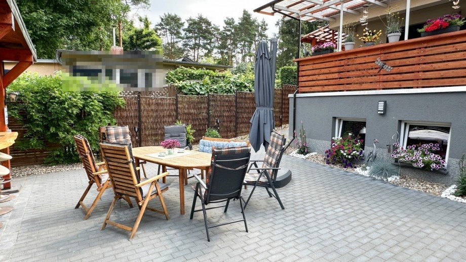 Terrasse Garten Einfamilienhaus Gr�nheide (Mark)