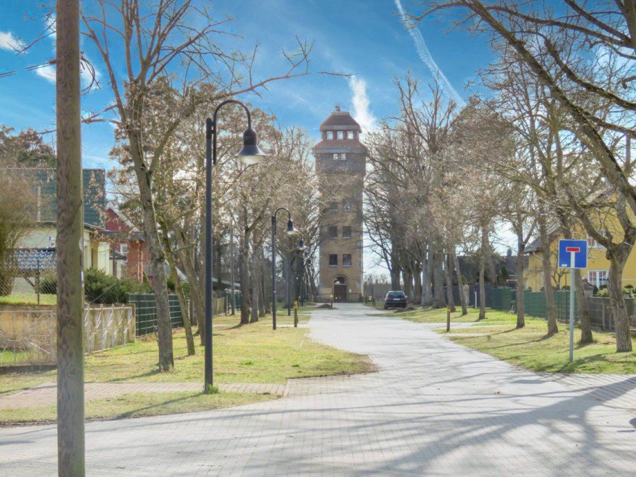 Wachtelturm Wohngrundst�ck Hennickendorf