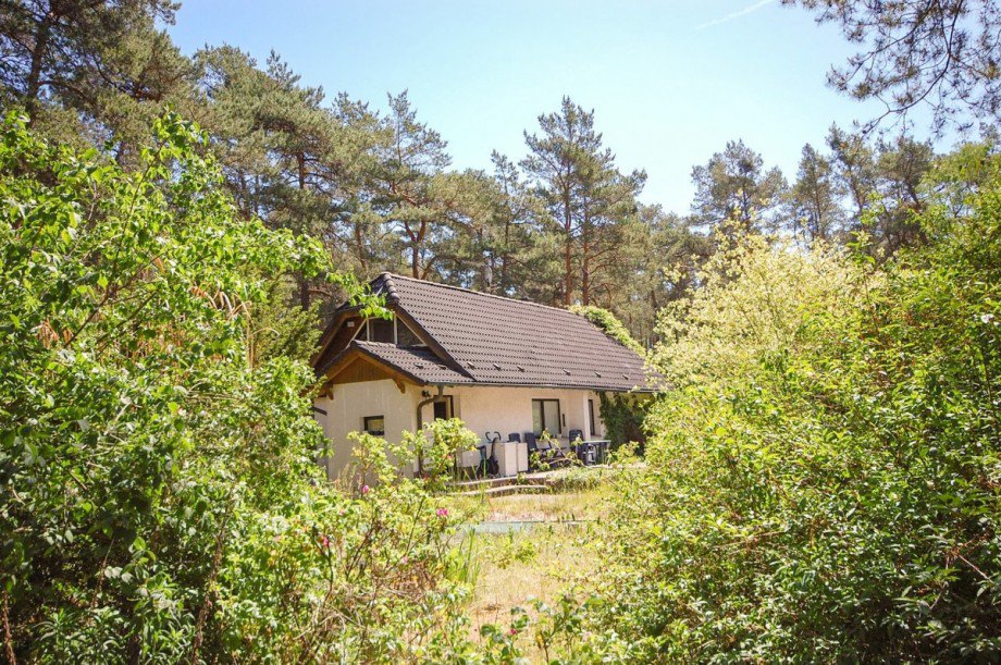 Blick vom hinteren Grundst�ck Haus Gro� K�ris