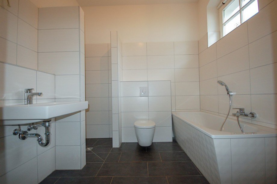 Wannenbad mit Dusche Terrassenwohnung Woltersdorf
