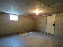 Keller Familienhaus in Ruhiglage!