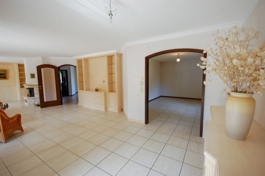 Wohnzimmer Blick zum Esszimmer Einfamilienhaus Erkner