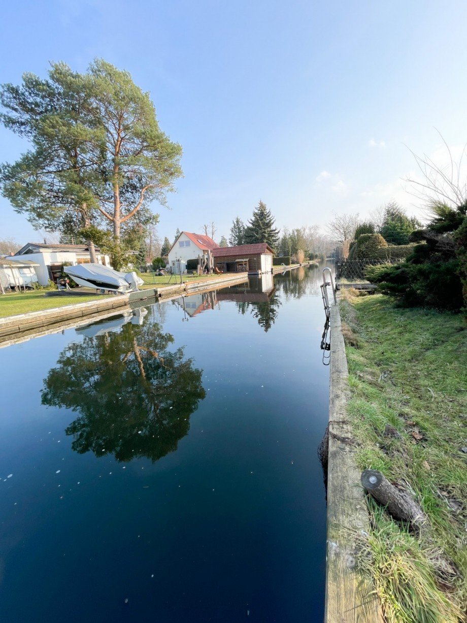 Blick vom Ufer Freizeitgrundst�ck Berlin