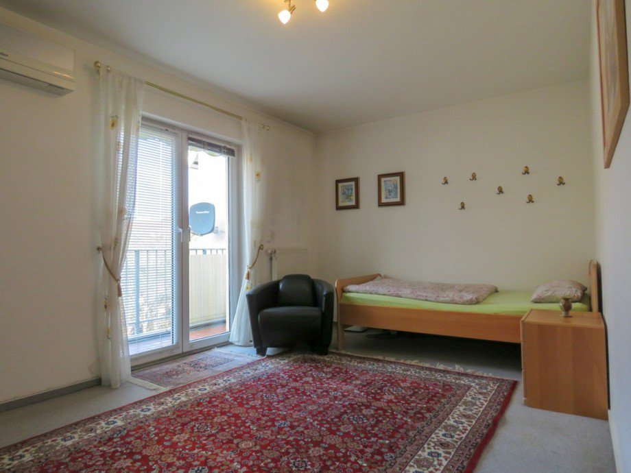 Schlafzimmer Reihenmittelhaus K�nigs Wusterhausen