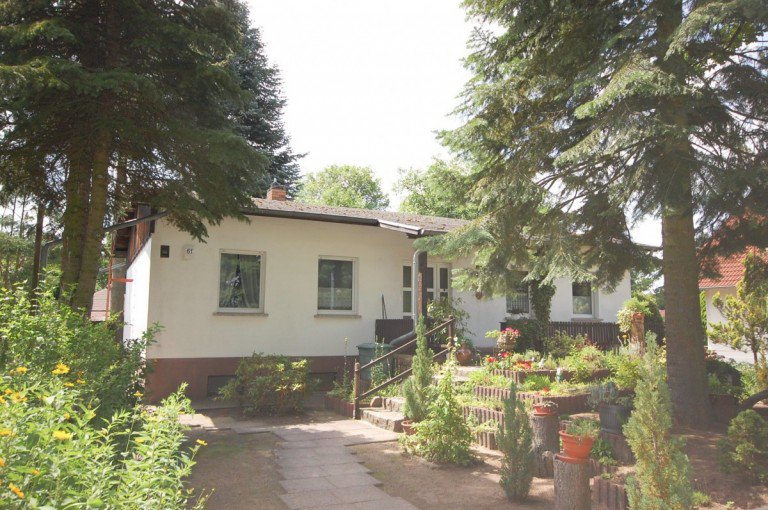 Hauseingang Sch�neiche - Oder-Spree Haus Wohnen auf einer Ebene auf herrlichem S�dgrundst�ck!