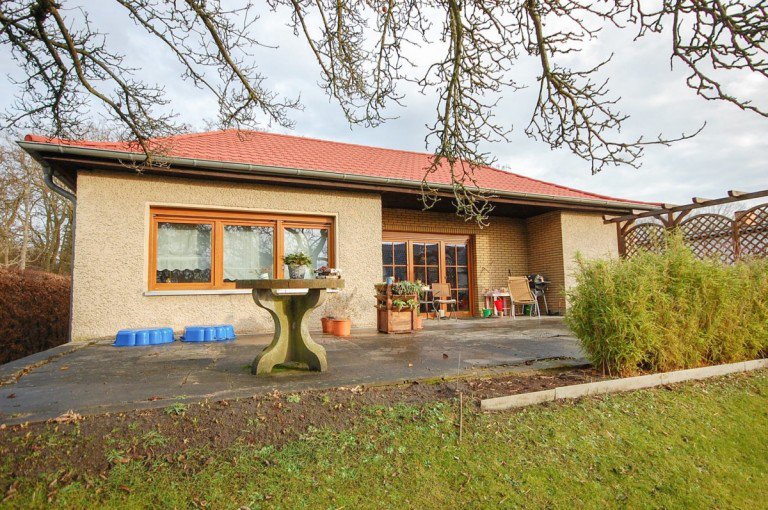 Terrasse K�nigs Wusterhausen - Dahme-Spreewald Haus Solider Bungalow auf gro�em S�d-Grundst�ck!