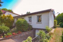 Ansicht Verkauft: Solider Bungalow mit Keller in Ruhiglage!