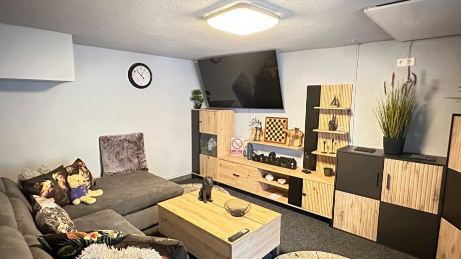 G�stezimmer Kellergeschoss Einfamilienhaus Gr�nheide (Mark)