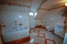 DG Badezimmer Verkauft: Herrschaftliche Villa auf Wassergrundst�ck in Schm�ckwitz!