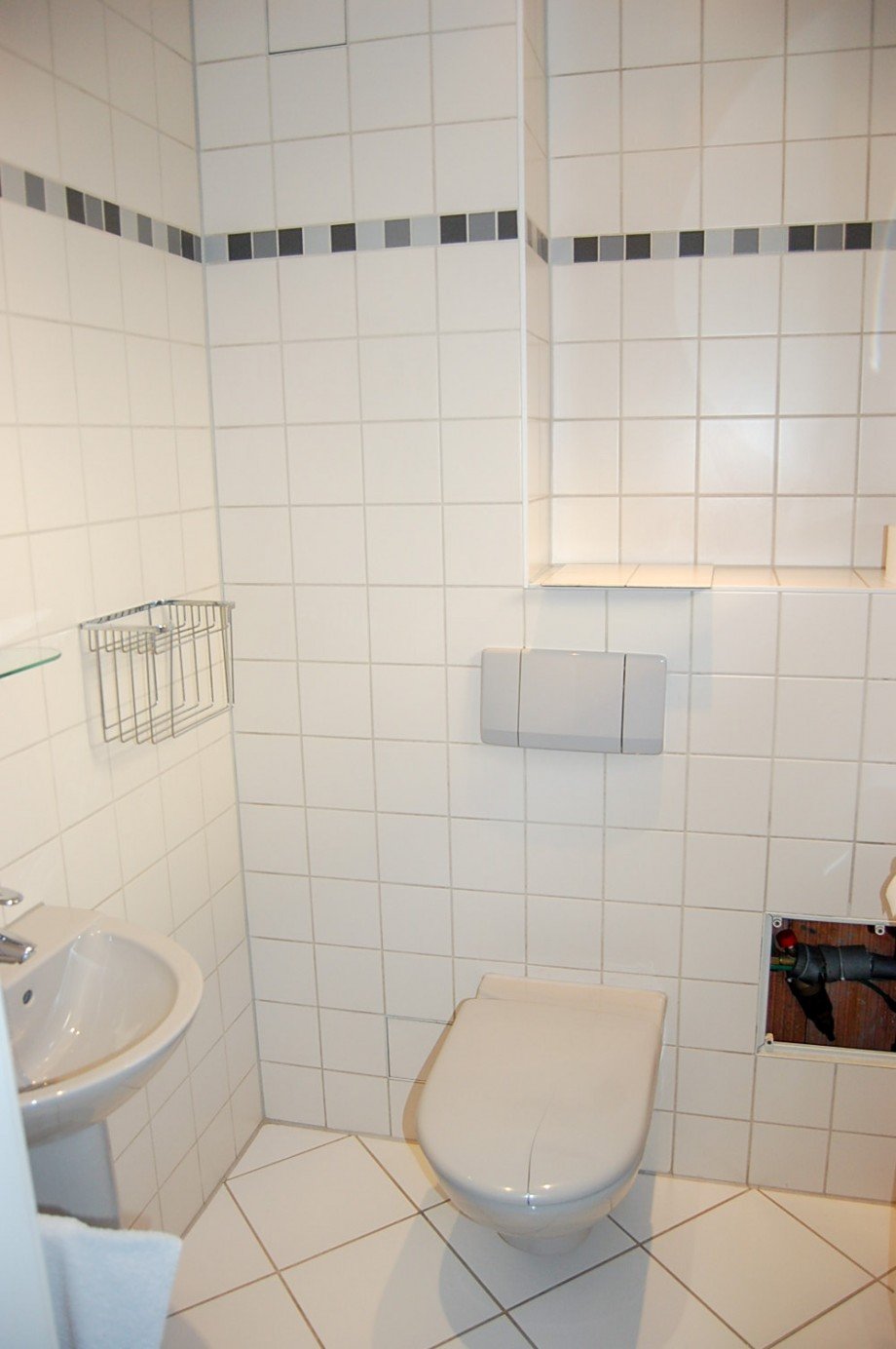 G�ste-WC Doppelhaush�lfte Berlin